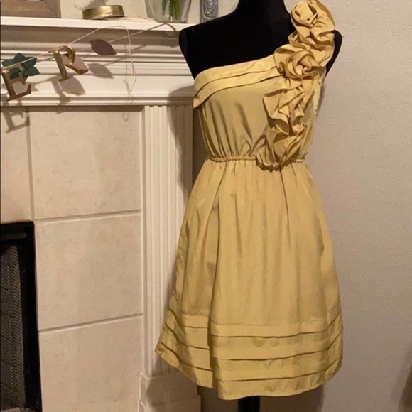 Chartreuse One Shoulder Cocktail Dress - Picture 1 of 8